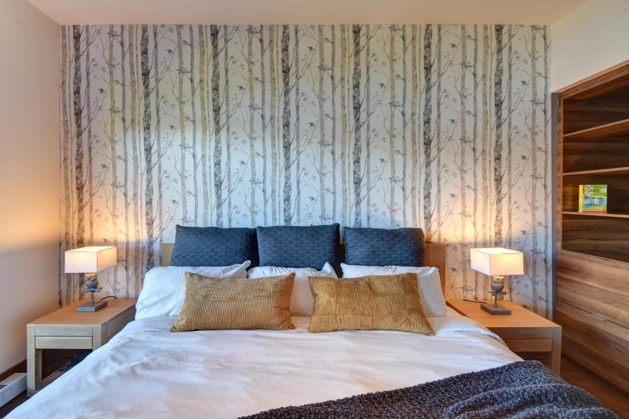 Premium Suite With Lake View And Resort Access ลัค-ซุแปร์ริเออร์ ภายนอก รูปภาพ